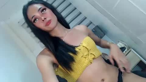 Snapshot of mysticofcum22 chatting on December 29, 2024, 5:22 pm Krestine online show from December 29, 2024, 5:22 pm