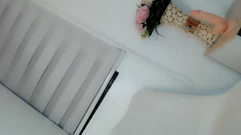 Snapshot of mysticofcum22 chatting on January 17, 2025, 7:38 pm Krestine online show from January 17, 2025, 7:38 pm