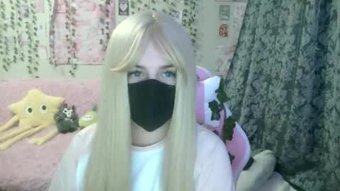 mysticyumiko online show from February 4, 2026, 5:52 pm