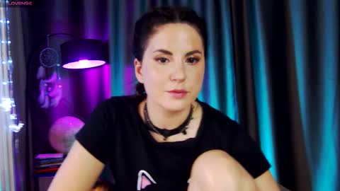 Angeline online show from March 15, 2026, 7:09 pm