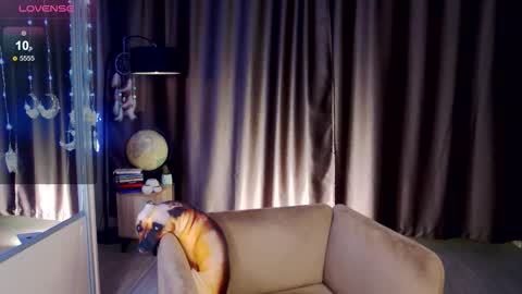 Angeline online show from March 22, 2026, 6:33 pm