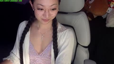 MySweetSofie online show from January 7, 2025, 6:05 am