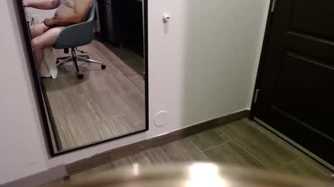 myyx online show from October 23, 2025, 11:09 am