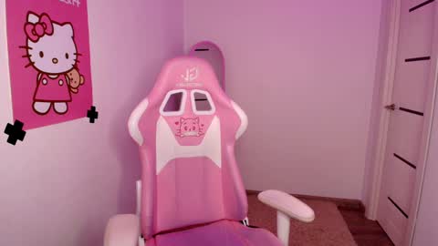 Snapshot of n0_nude chatting on February 12, 2025, 7:34 am Eva online show from February 12, 2025, 7:34 am