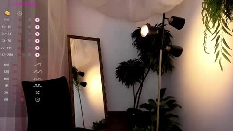 Snapshot of n0_nude chatting on March 8, 2025, 3:02 pm Eva online show from March 8, 2025, 3:02 pm