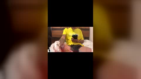 Snapshot of n3n3_pr chatting on April 3, 2026, 4:49 pm Porce online show from April 3, 2026, 4:49 pm