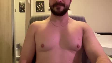 n_matt89 online show from December 1, 2025, 1:49 pm