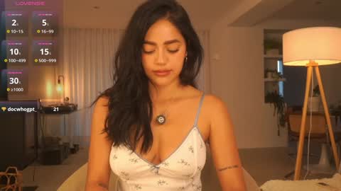 Nova online show from October 17, 2025, 5:37 pm