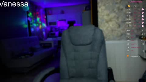 Vanessa and Julia  online show from January 6, 2025, 4:13 pm