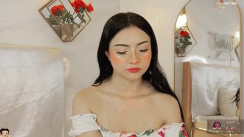 naamah_b online show from March 25, 2026, 2:12 pm