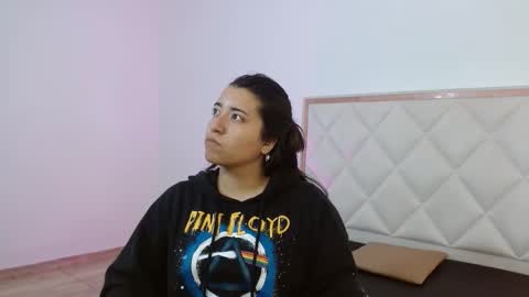 Snapshot of naanaky_tay chatting on October 6, 2025, 12:13 pm TARA online show from October 6, 2025, 12:13 pm