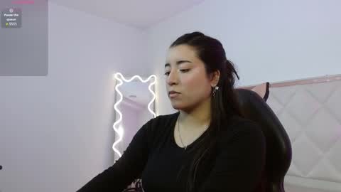 Snapshot of naanaky_tay chatting on October 24, 2025, 12:01 pm TARA online show from October 24, 2025, 12:01 pm