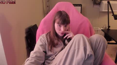 Natalie Marlo online show from September 30, 2025, 6:07 am