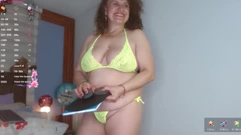 nadia_84 online show from March 11, 2026, 8:26 pm