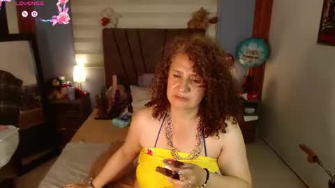 Snapshot of nadia_84 chatting on June 18, 2026, 1:28 am nadia_84 online show from June 18, 2026, 1:28 am