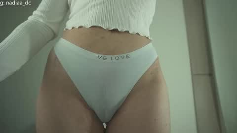 Nadia  INST Nadiaa dc online show from November 16, 2025, 3:45 am