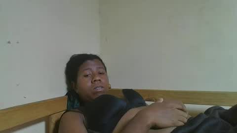 nadiasando online show from December 13, 2025, 7:53 pm