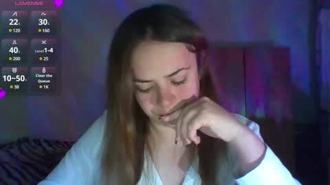 nadiiamorgun online show from December 1, 2024, 6:08 pm