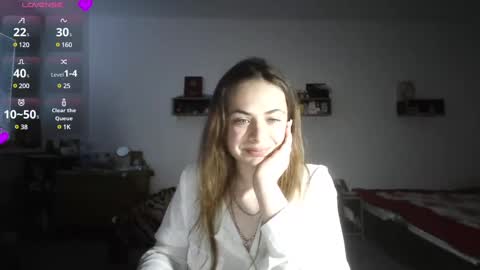 nadiiamorgun online show from February 28, 2025, 4:31 pm