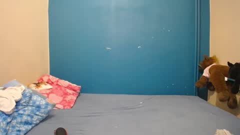 nadinnnea online show from January 26, 2025, 7:31 pm