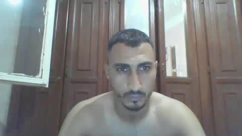 V online show from October 5, 2025, 4:27 pm