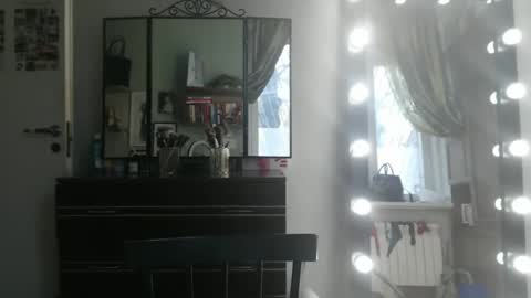 nadyagt online show from April 27, 2026, 11:41 am