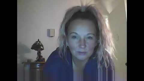 Snapshot of naenae937 chatting on February 24, 2025, 6:49 am naenae937 online show from February 24, 2025, 6:49 am