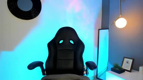 naff_eratu online show from April 3, 2026, 8:40 pm