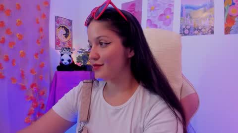 Nahara Soler online show from December 4, 2025, 9:45 pm