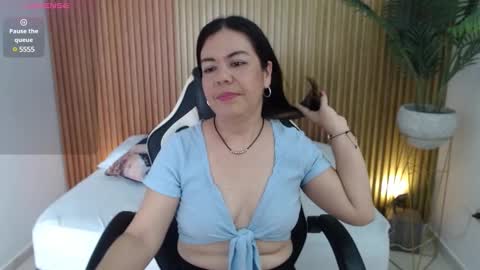 Snapshot of nahia_13 chatting on January 22, 2025, 2:46 pm N A H I A online show from January 22, 2025, 2:46 pm