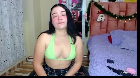 nahia cute     only   online show from December 18, 2024, 3:55 pm