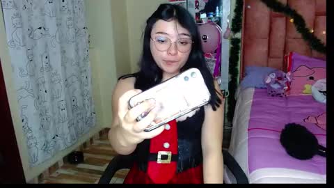 nahia cute     only   online show from December 24, 2024, 7:33 pm