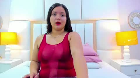 Nahia  online show from October 12, 2025, 1:43 pm