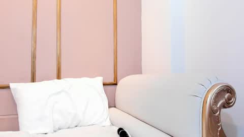 Nahimi online show from February 19, 2026, 8:27 pm