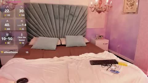 Nahomi online show from December 11, 2024, 10:49 pm