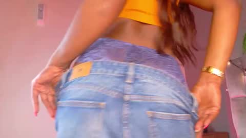  VICTORIA  online show from February 14, 2026, 7:54 pm