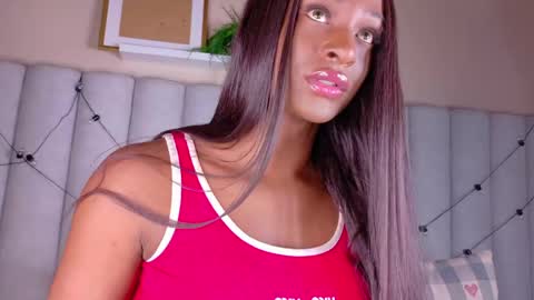  VICTORIA  online show from April 13, 2026, 8:25 pm