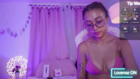 nahomy 2308 online show from March 31, 2026, 12:16 pm