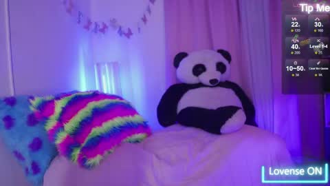 nahomy 2308 online show from April 21, 2026, 11:27 am