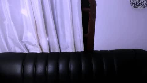 nahomy_hancook online show from January 11, 2026, 6:02 pm