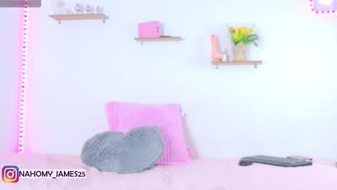 Snapshot of nahomy_james25 chatting on February 14, 2025, 6:08 pm nahomy_james25 online show from February 14, 2025, 6:08 pm