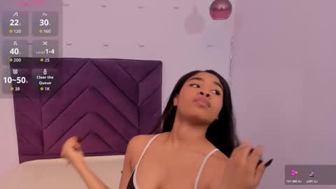 nahomycarterr online show from November 23, 2025, 5:02 pm