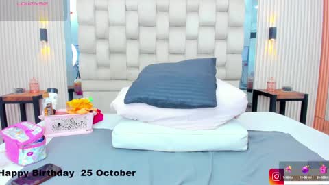 Nahomye online show from October 8, 2025, 3:04 am