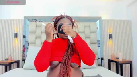 Nahomye online show from October 23, 2025, 2:55 am