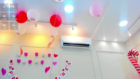 Nahomy online show from February 17, 2025, 11:31 pm