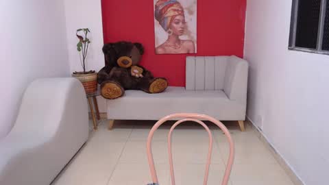 naia_sweetsex online show from September 17, 2025, 8:32 pm