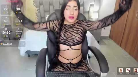 Snapshot of naiah_blue chatting on July 1, 2026, 9:03 pm naiah_blue online show from July 1, 2026, 9:03 pm