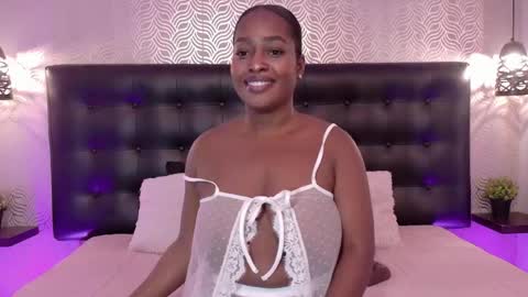 Snapshot of naiaramasson_ chatting on May 8, 2026, 1:05 pm naiaramasson_ online show from May 8, 2026, 1:05 pm