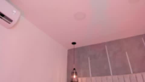 INSTAGRAM  m2221     online show from December 20, 2024, 5:18 pm