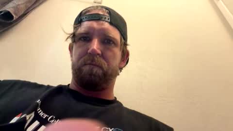 nakedbluesman420 online show from April 9, 2026, 8:53 am